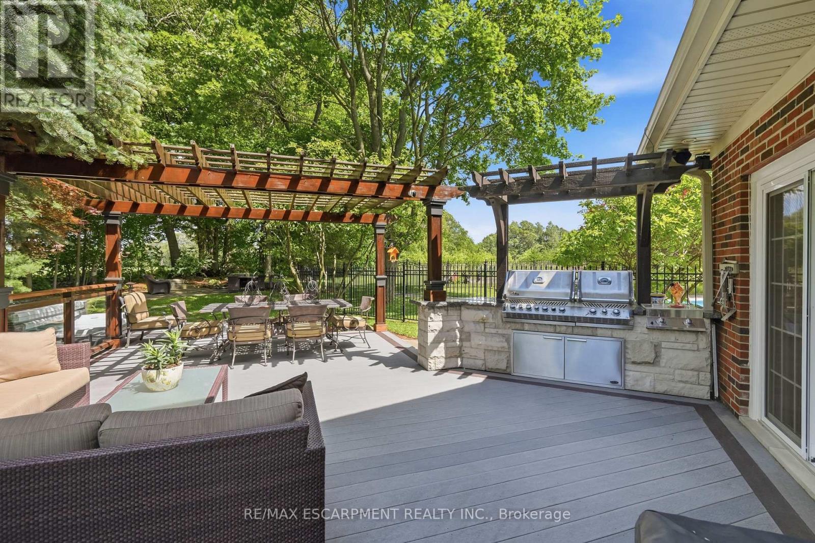 314 7Th Concession Road E, Hamilton, ON - Outdoor With Deck Patio Veranda