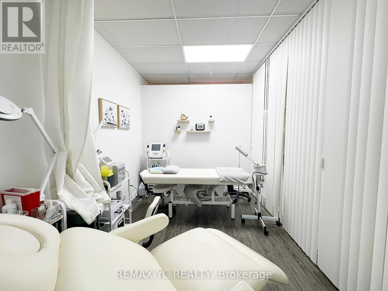 120-121 - 7181 Yonge Street, Markham, ON