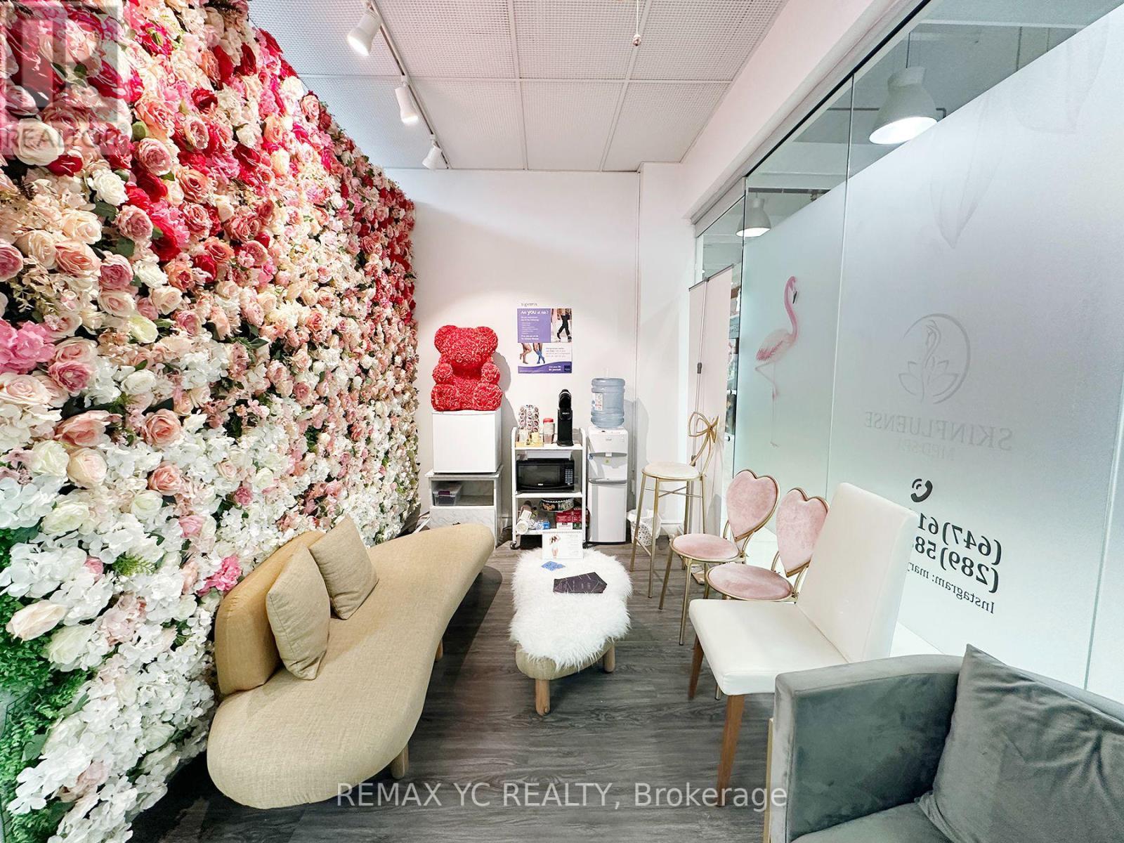 120-121 - 7181 Yonge Street, Markham, ON