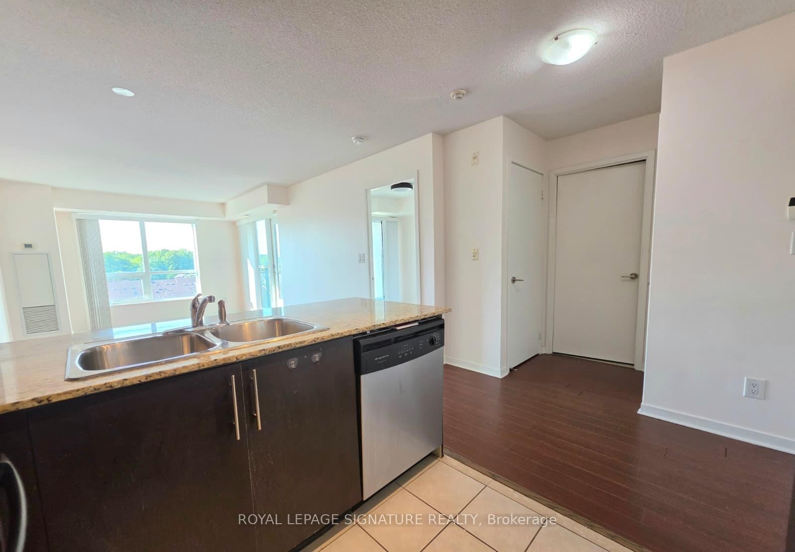 504-120 Dallimore Circle, Toronto, ON - Indoor Photo Showing Kitchen With Double Sink