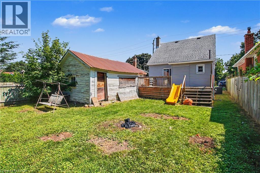 16 Mercer Road, Cambridge, ON - Outdoor
