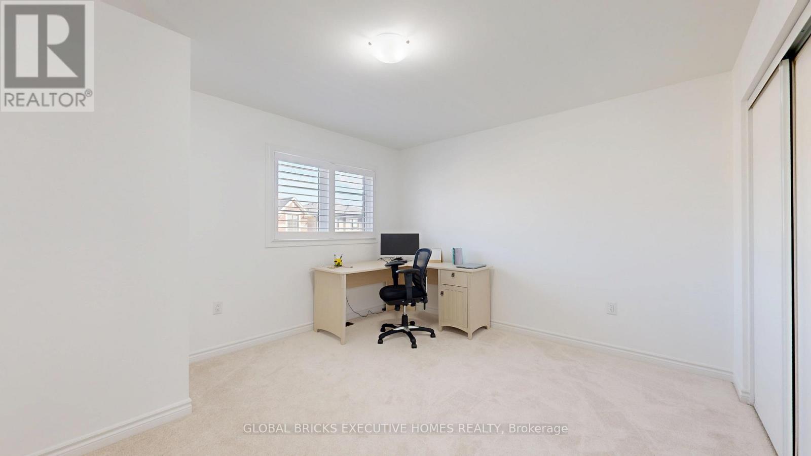 2885 Foxden Square, Pickering, ON - Indoor Photo Showing Office