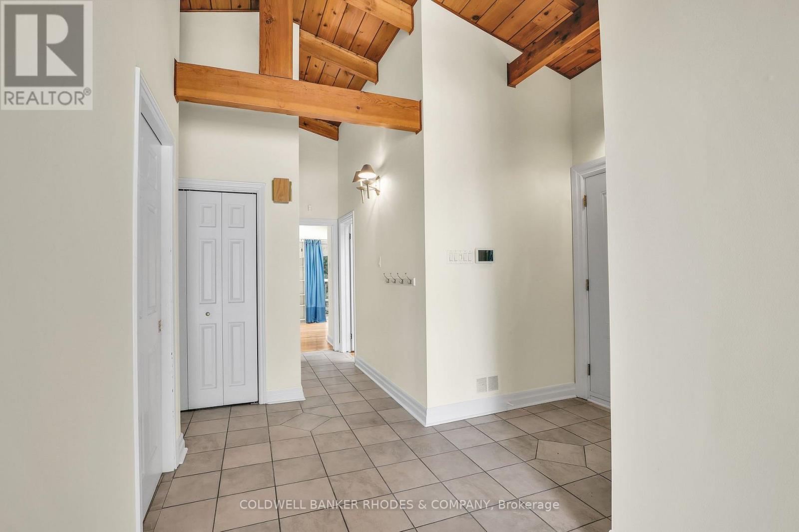 359 Mountbatten Avenue, Ottawa, ON - Indoor Photo Showing Other Room