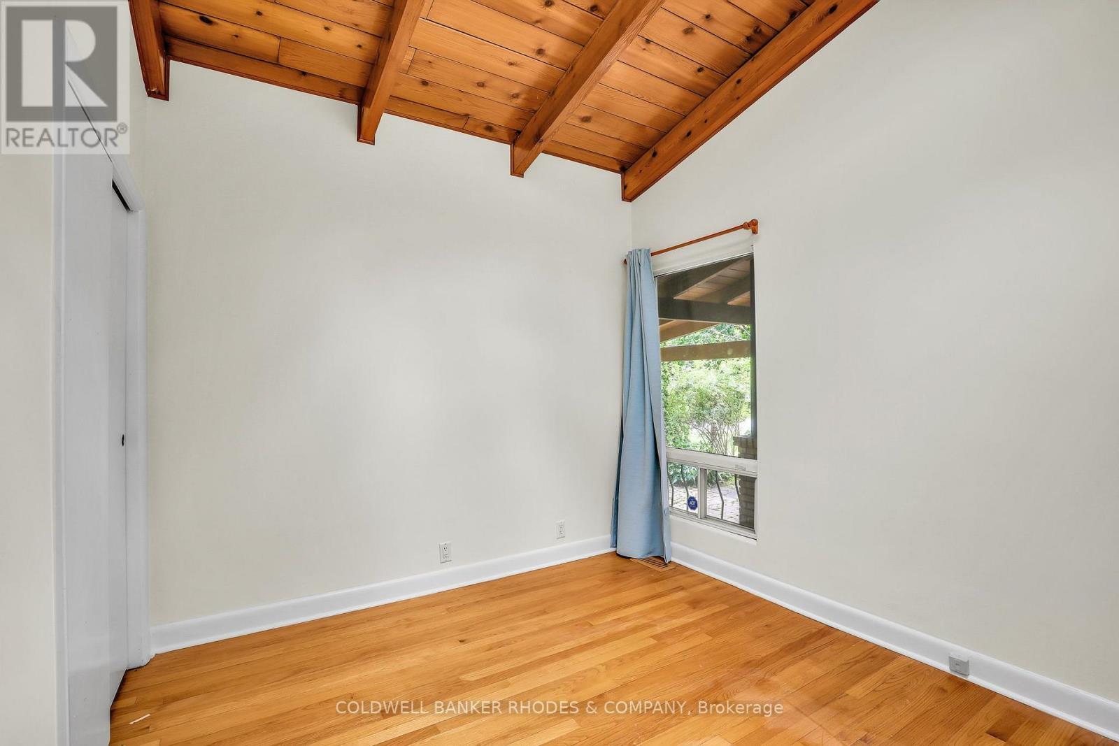 359 Mountbatten Avenue, Ottawa, ON - Indoor Photo Showing Other Room