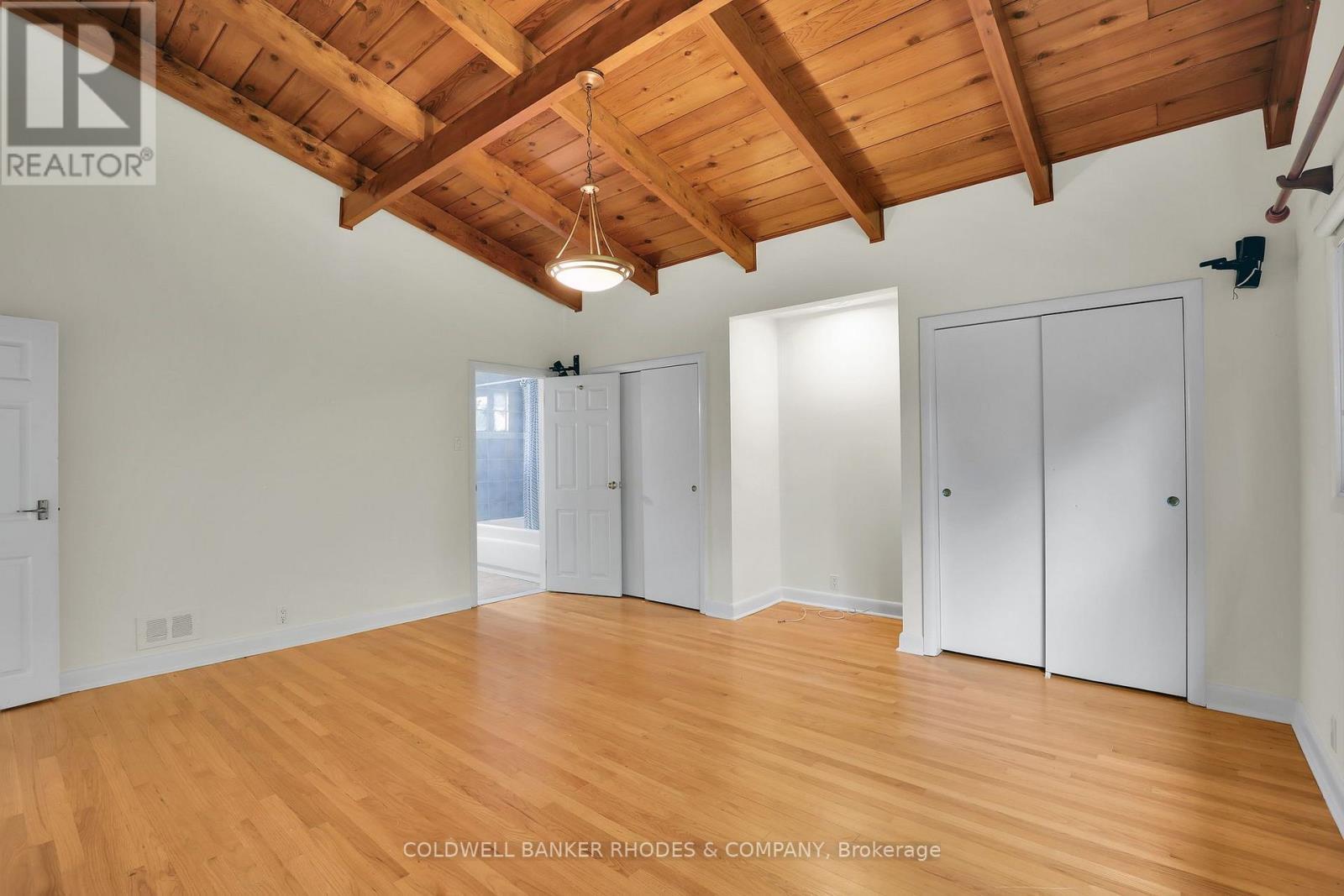 359 Mountbatten Avenue, Ottawa, ON - Indoor Photo Showing Other Room