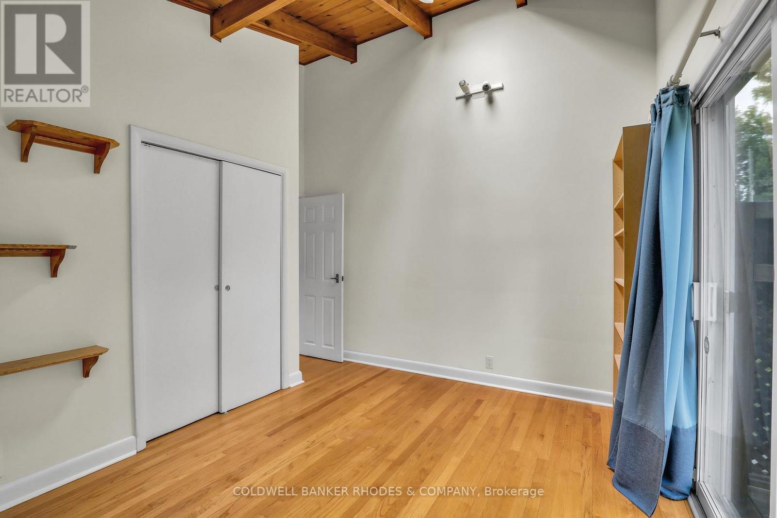 359 Mountbatten Avenue, Ottawa, ON - Indoor Photo Showing Other Room