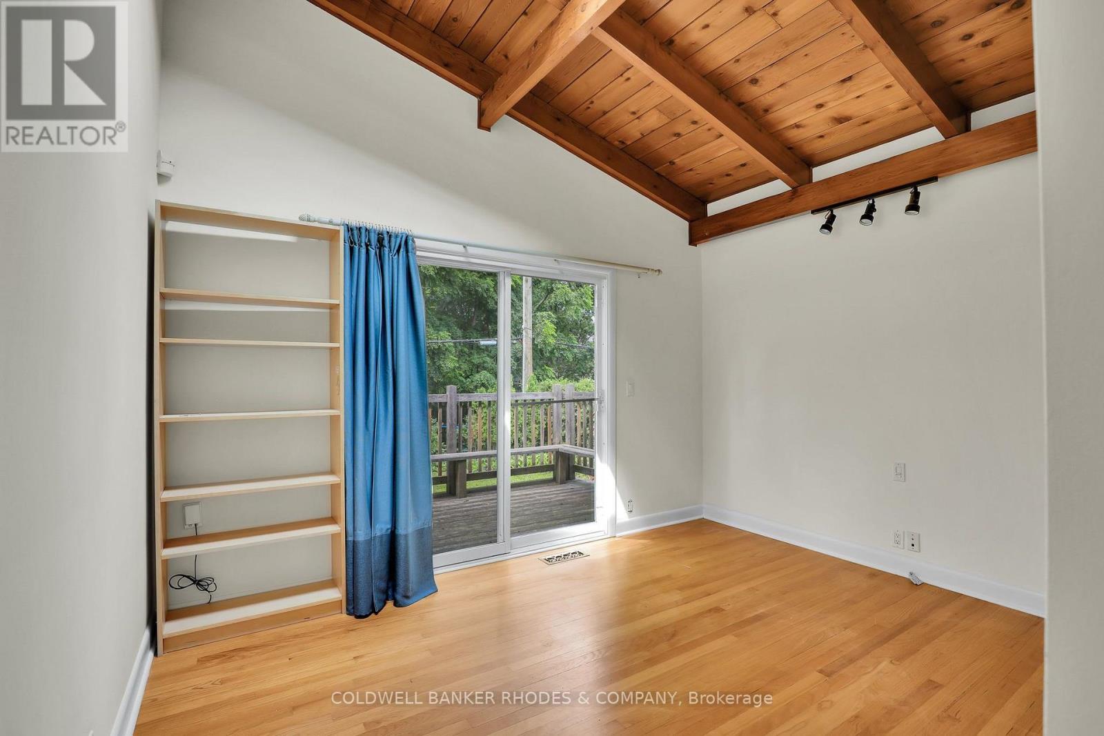 359 Mountbatten Avenue, Ottawa, ON - Indoor Photo Showing Other Room