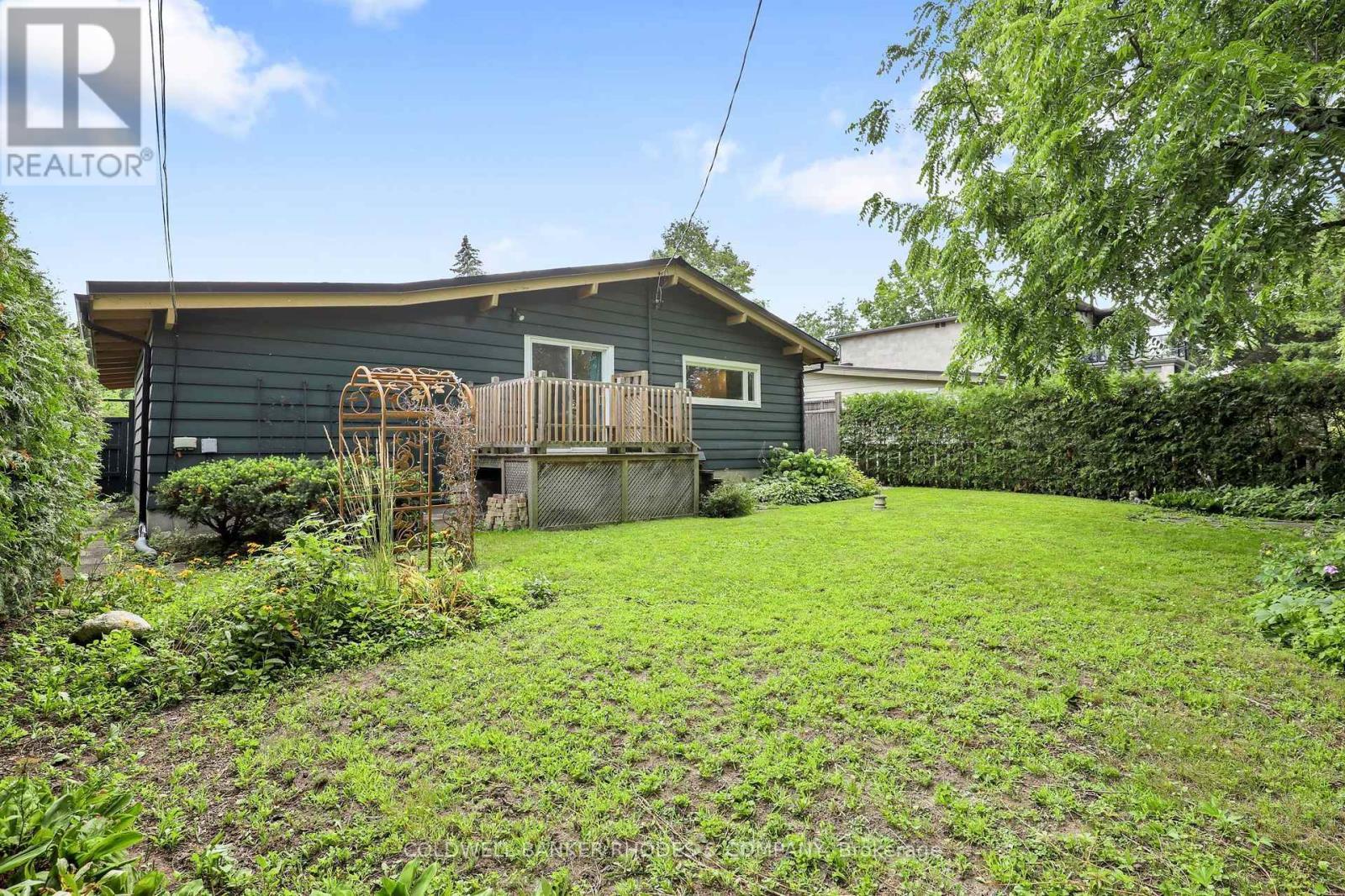 359 Mountbatten Avenue, Ottawa, ON - Outdoor