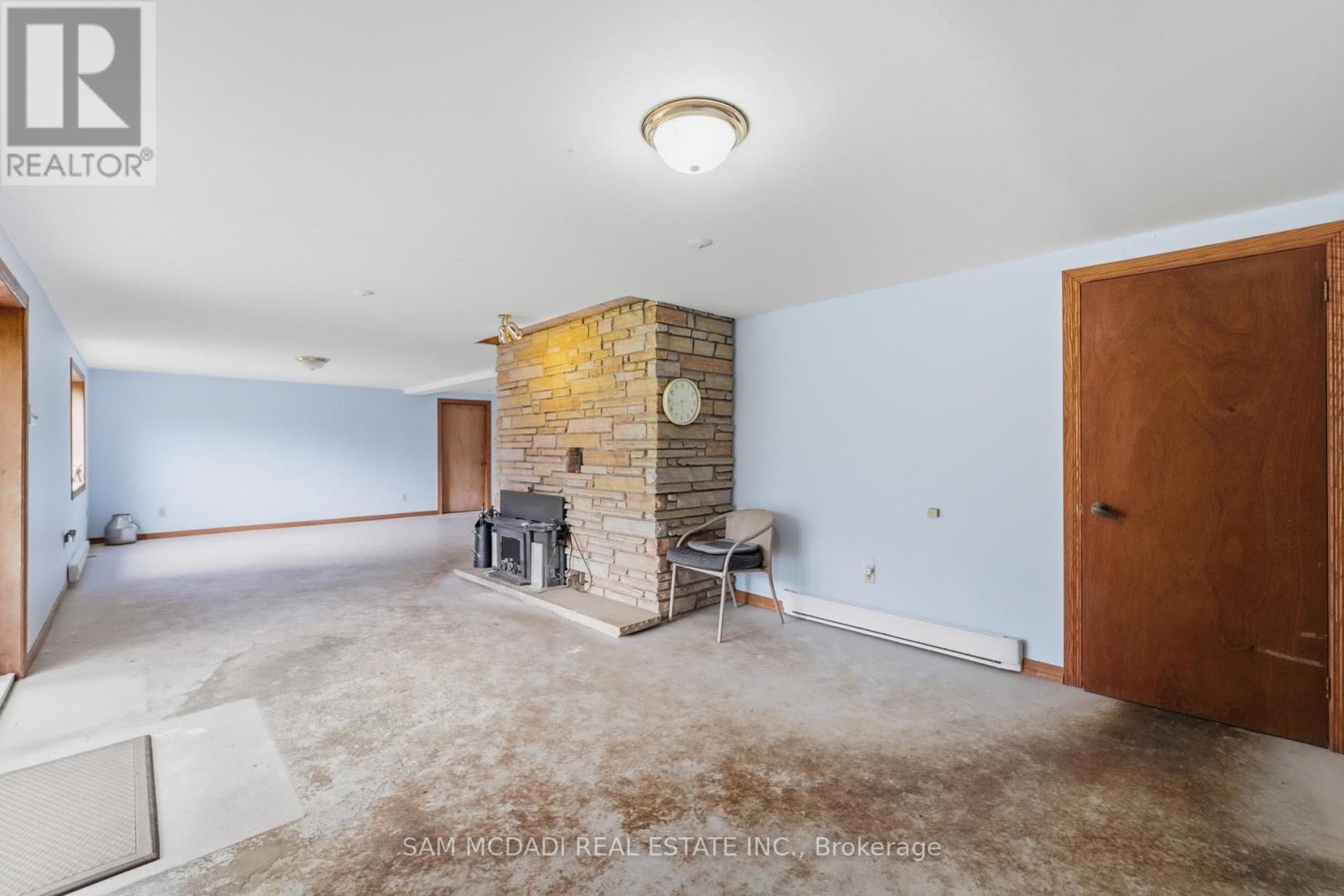 5114 Allan Path, Erin, ON - Indoor With Fireplace