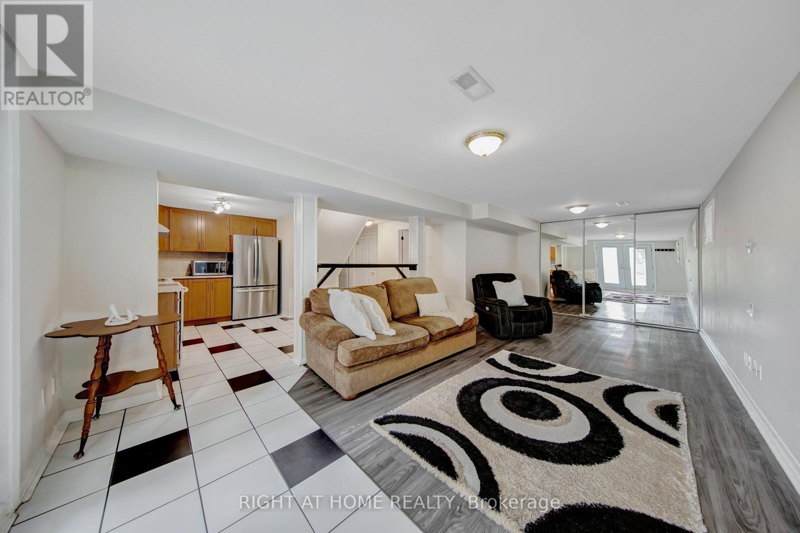 2796 Tallberg Court, Mississauga, ON - Indoor