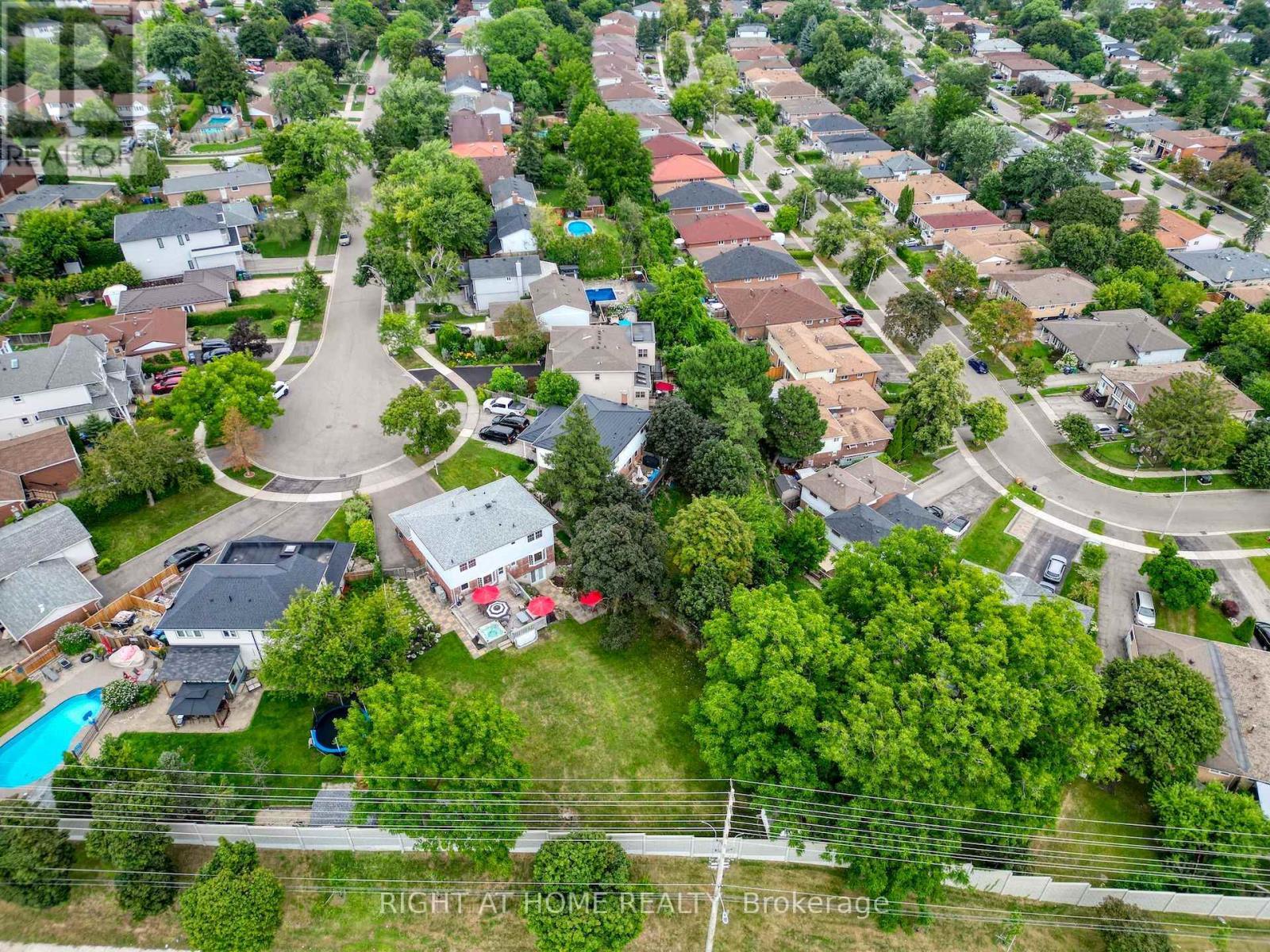2796 Tallberg Court, Mississauga, ON - Outdoor With View