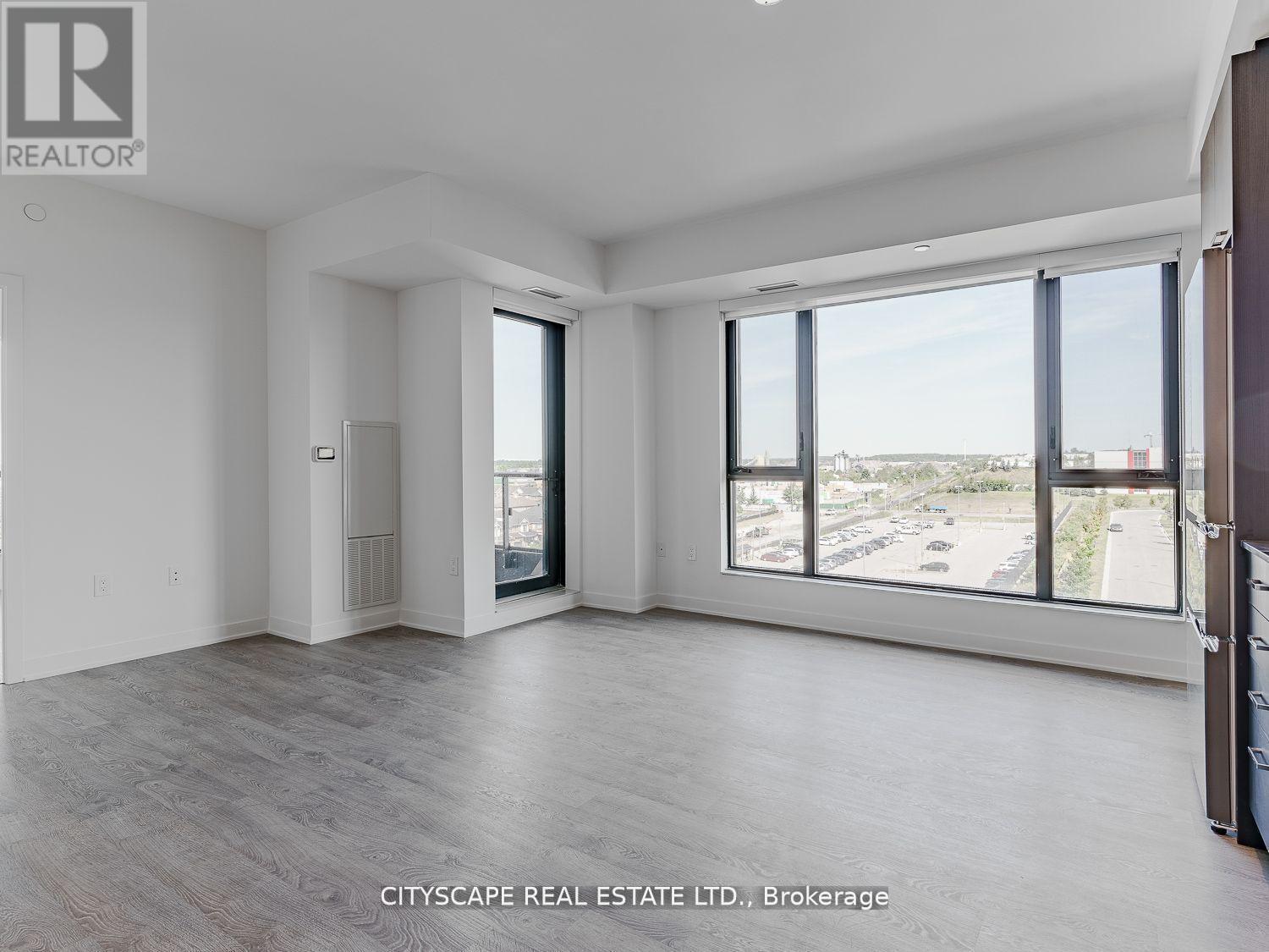 405 - 120 Eagle Rock Way, Vaughan, ON - Indoor Photo Showing Other Room