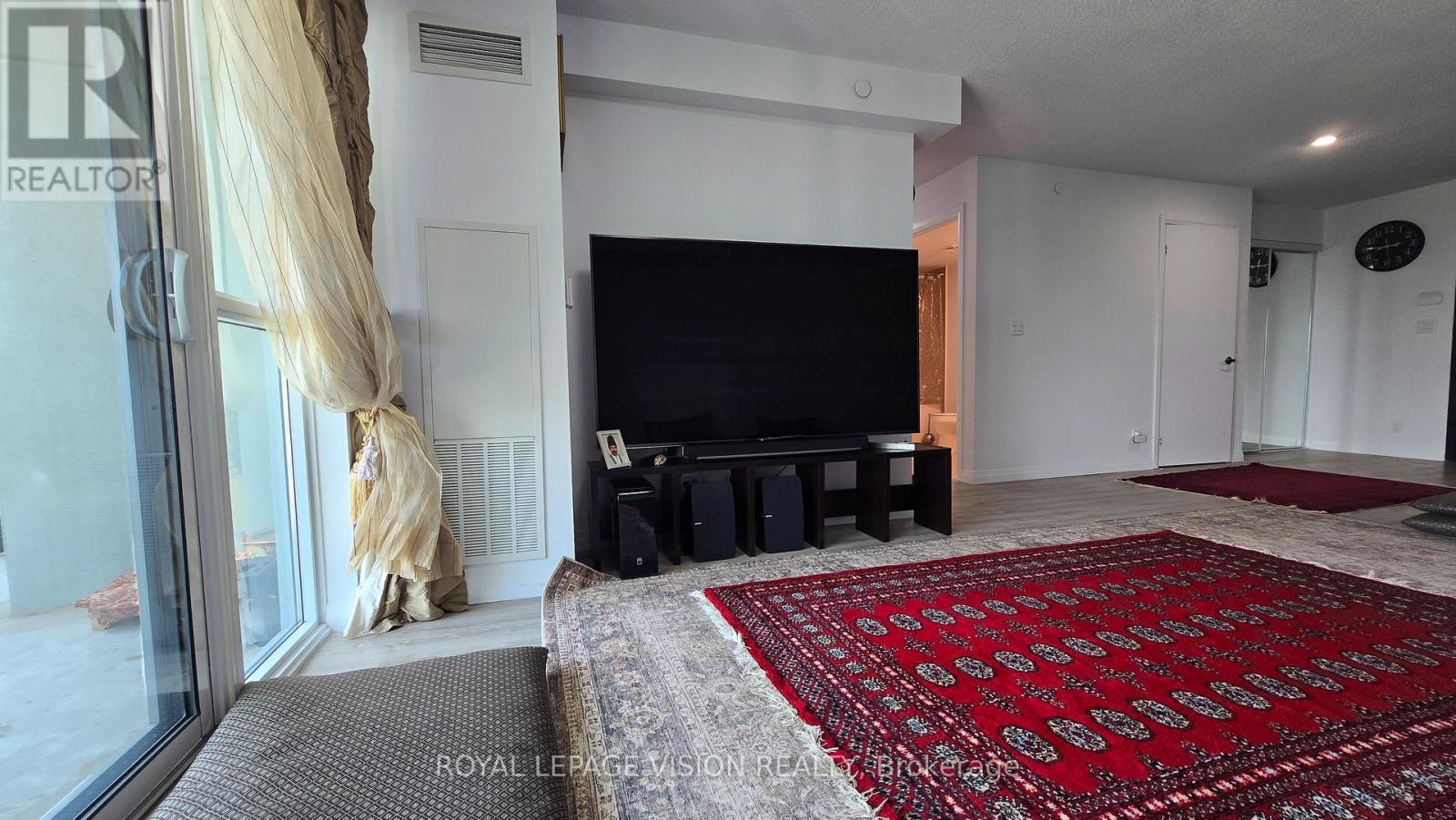 1812 - 2150 Lawrence Avenue E, Toronto, ON - Indoor