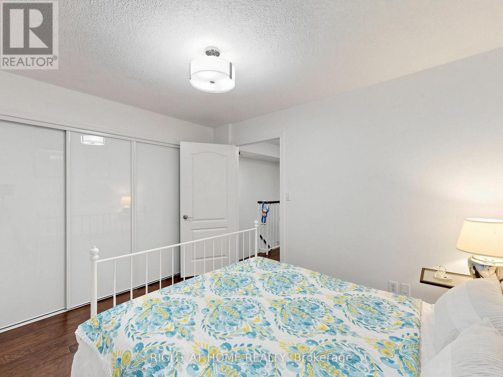 404 - 30 Hayden Street, Toronto, ON - Indoor Photo Showing Bedroom