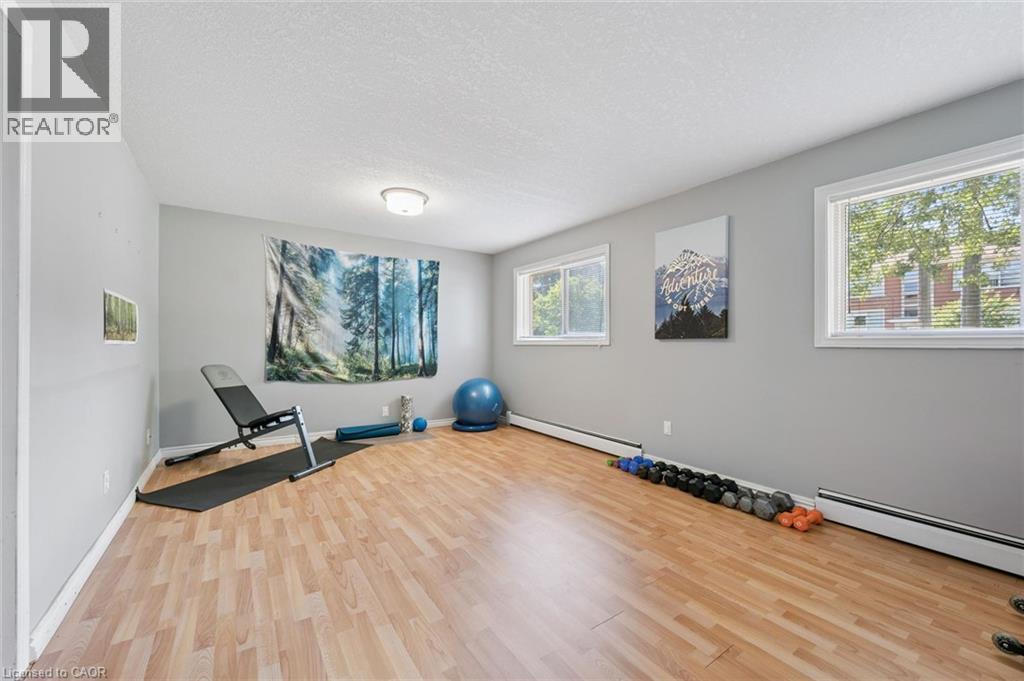 153 Fourth Avenue, Kitchener, ON - Indoor Photo Showing Other Room