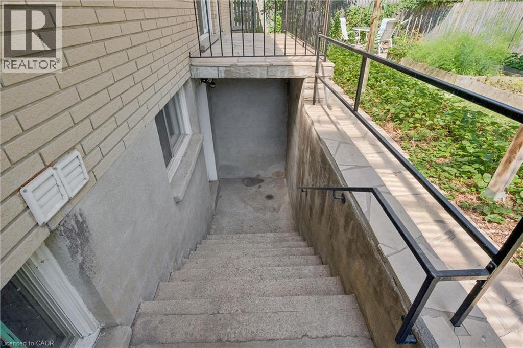 153 Fourth Avenue, Kitchener, ON - Outdoor With Exterior