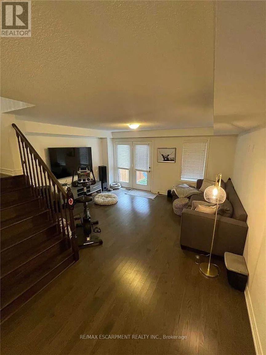 3930 Tufgar Crescent, Burlington, ON - Indoor