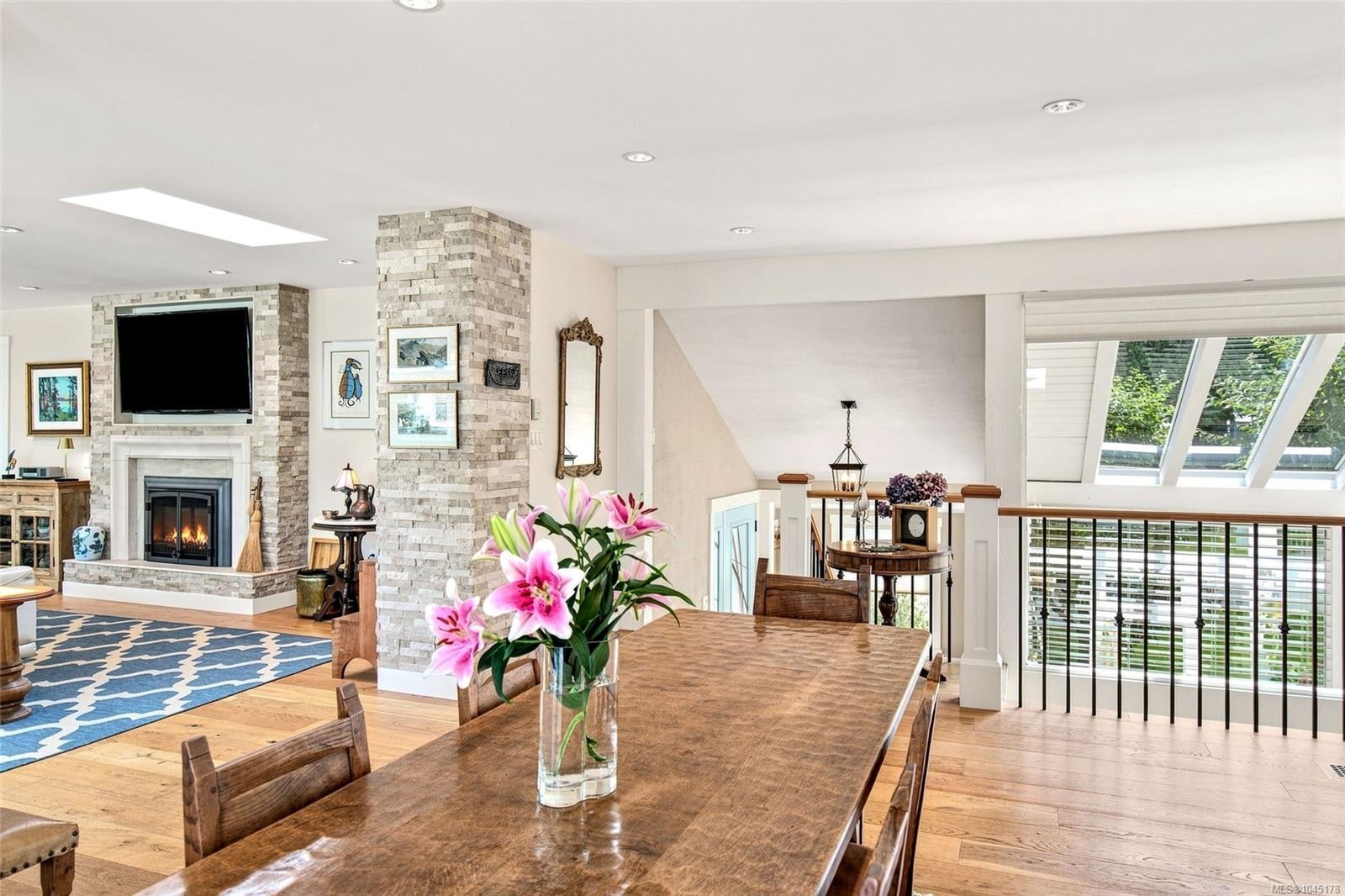 549 Memorial Ave, Qualicum Beach, BC