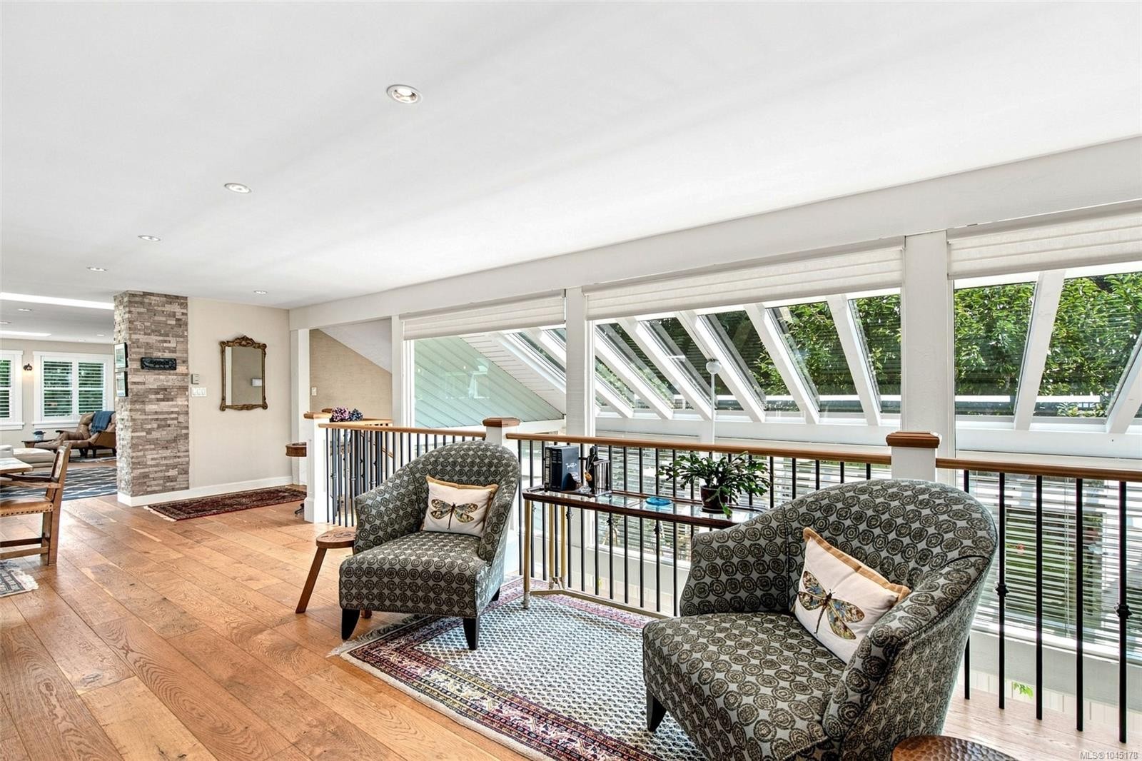 549 Memorial Ave, Qualicum Beach, BC