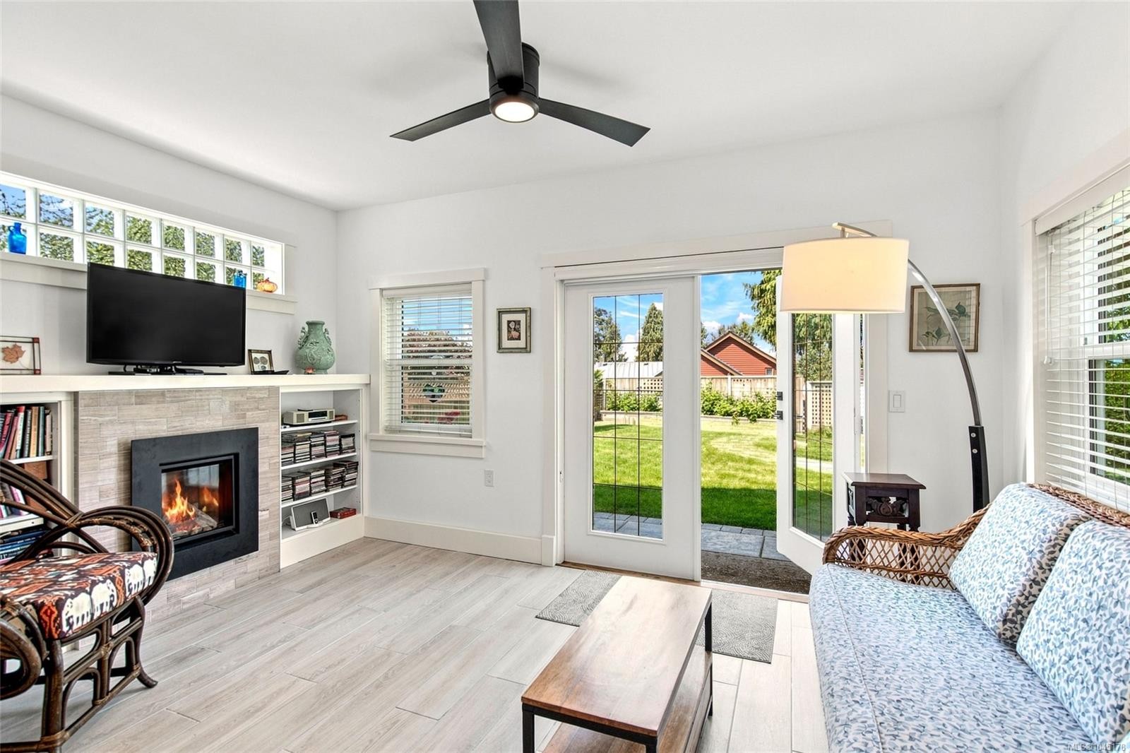 549 Memorial Ave, Qualicum Beach, BC