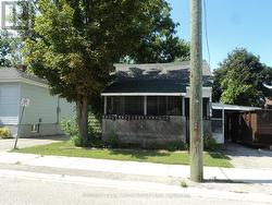 Front view - 
