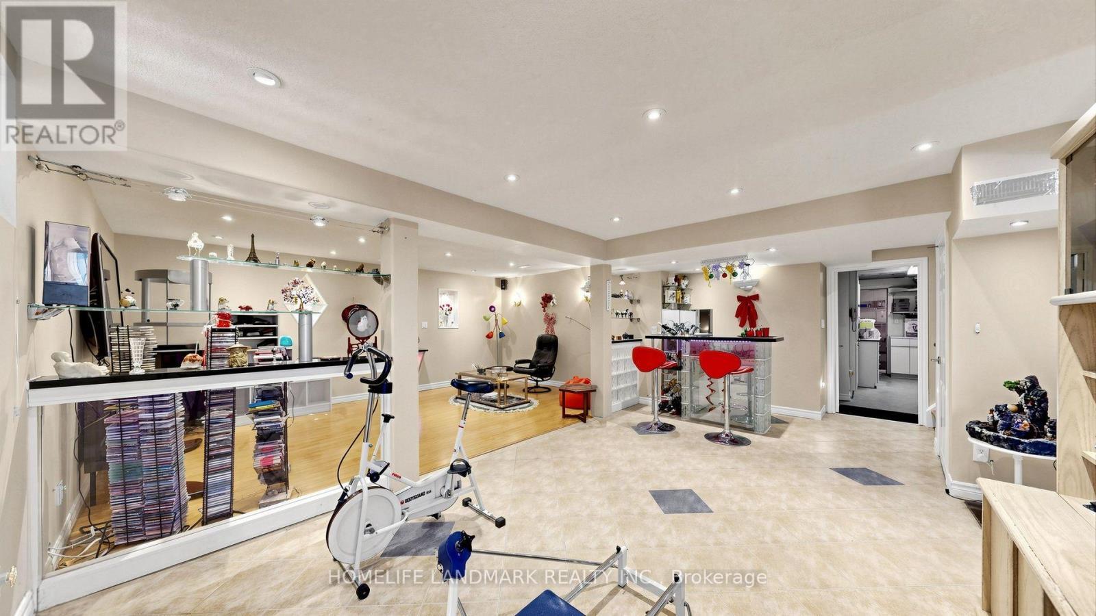 220 Williamson Road, Markham, ON - Indoor Photo Showing Gym Room