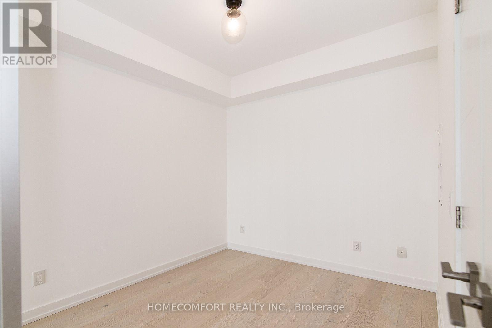4703 - 488 University Avenue, Toronto, ON - Indoor Photo Showing Other Room
