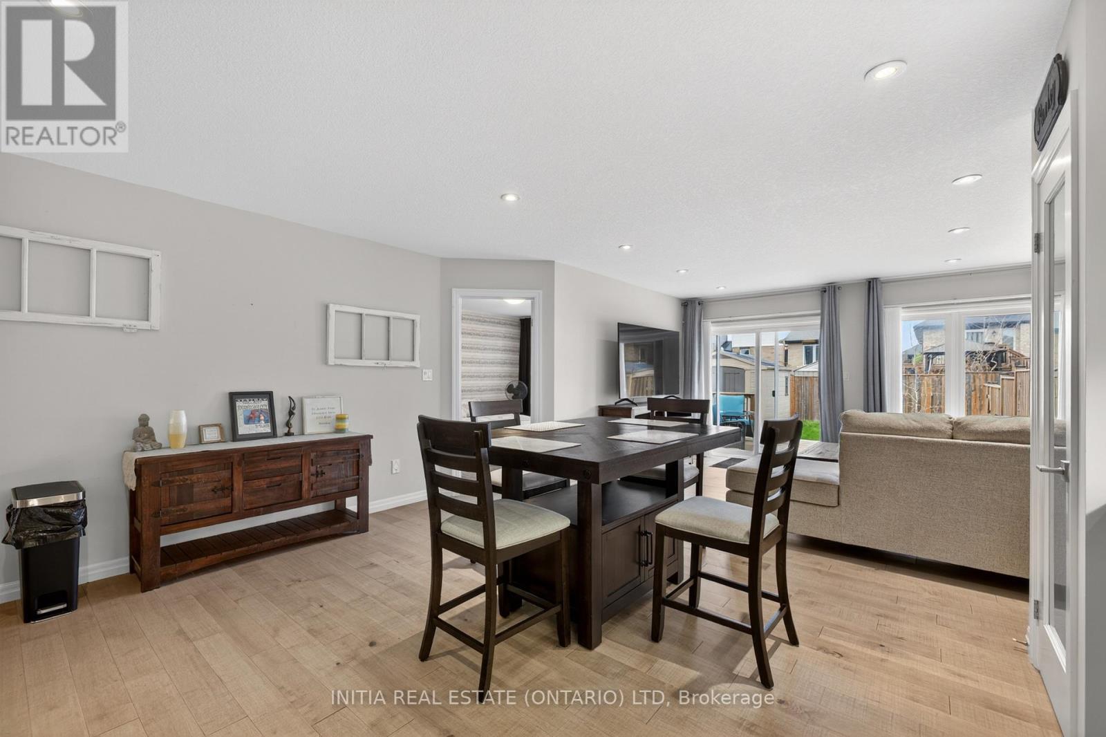7 Cortland Terrace, St. Thomas, ON - Indoor Photo Showing Dining Room