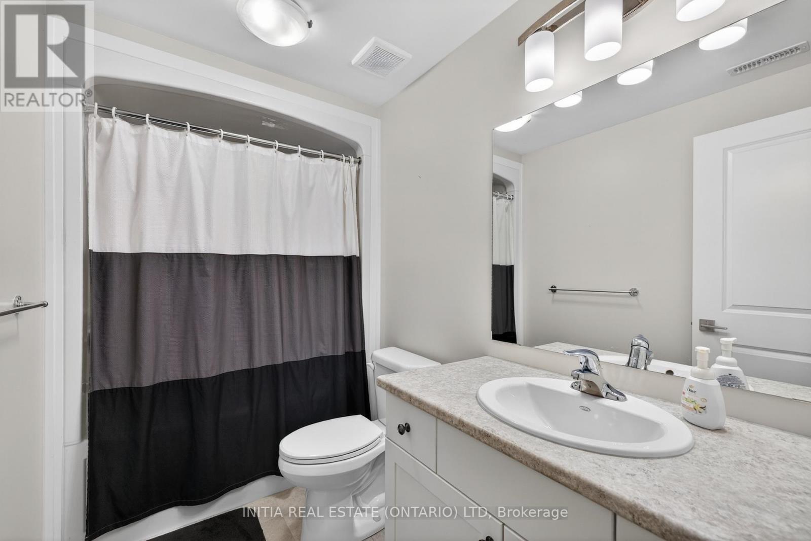 7 Cortland Terrace, St. Thomas, ON - Indoor Photo Showing Bathroom