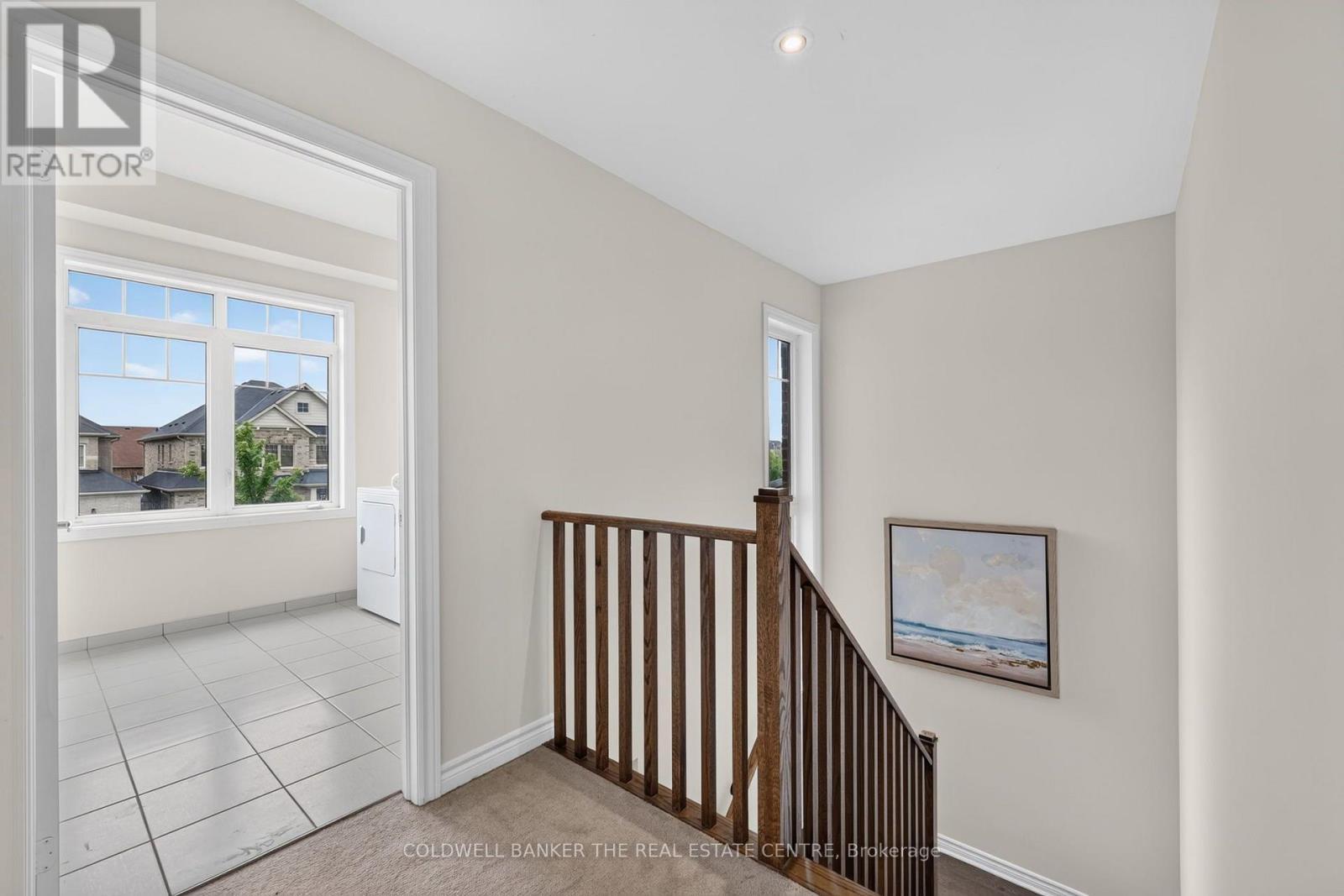 1048 Barton Way, Innisfil, ON - Indoor Photo Showing Other Room