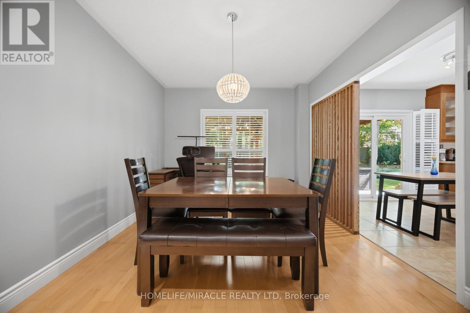 6089 Carradine Court, Mississauga, ON - Indoor Photo Showing Dining Room
