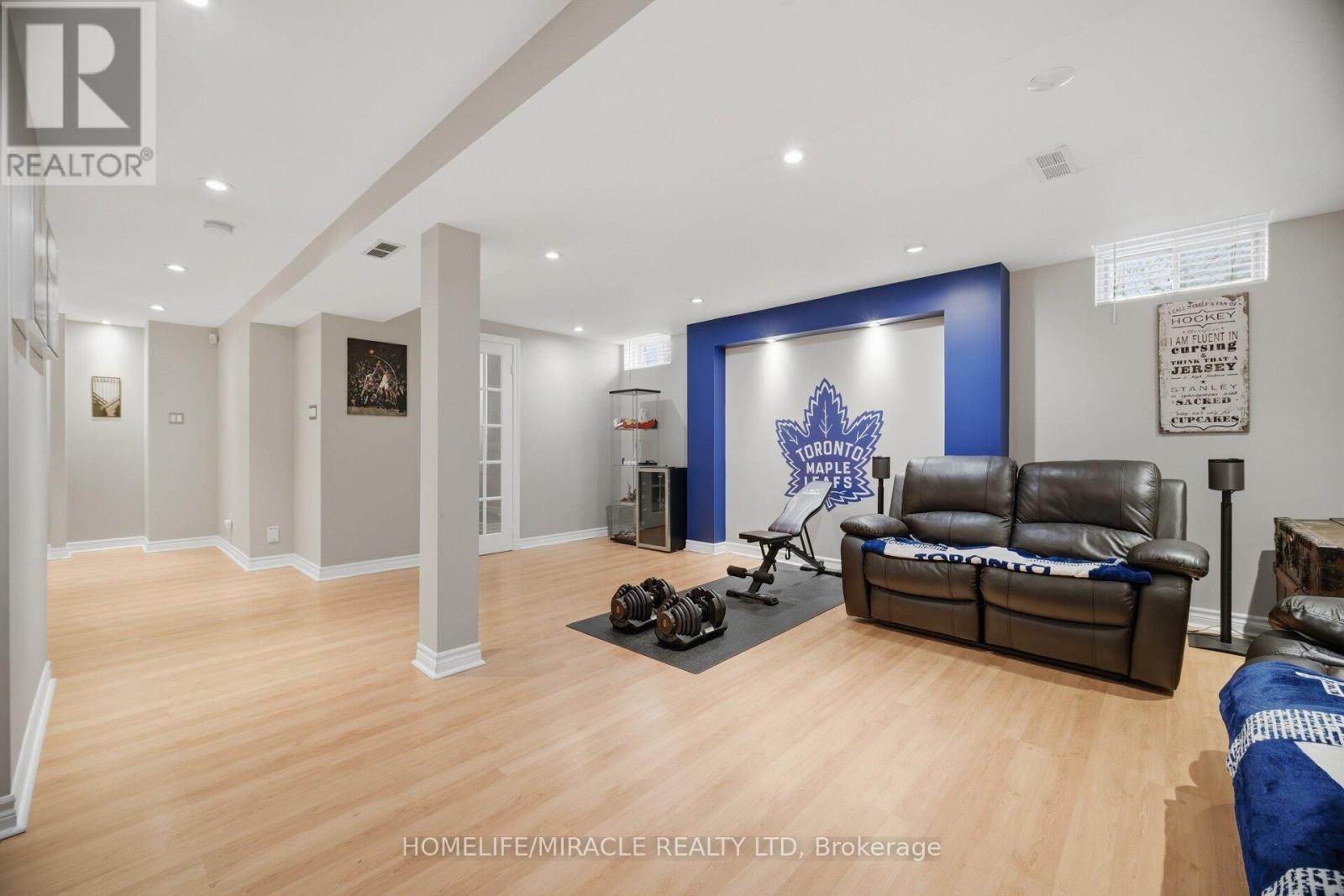 6089 Carradine Court, Mississauga, ON - Indoor