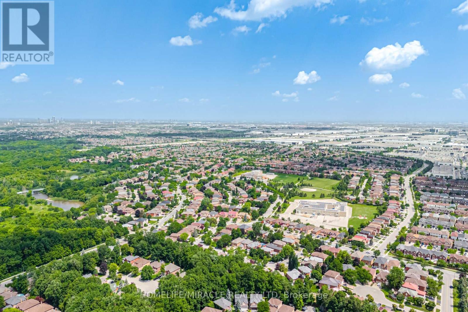 6089 Carradine Court, Mississauga, ON - Outdoor With View