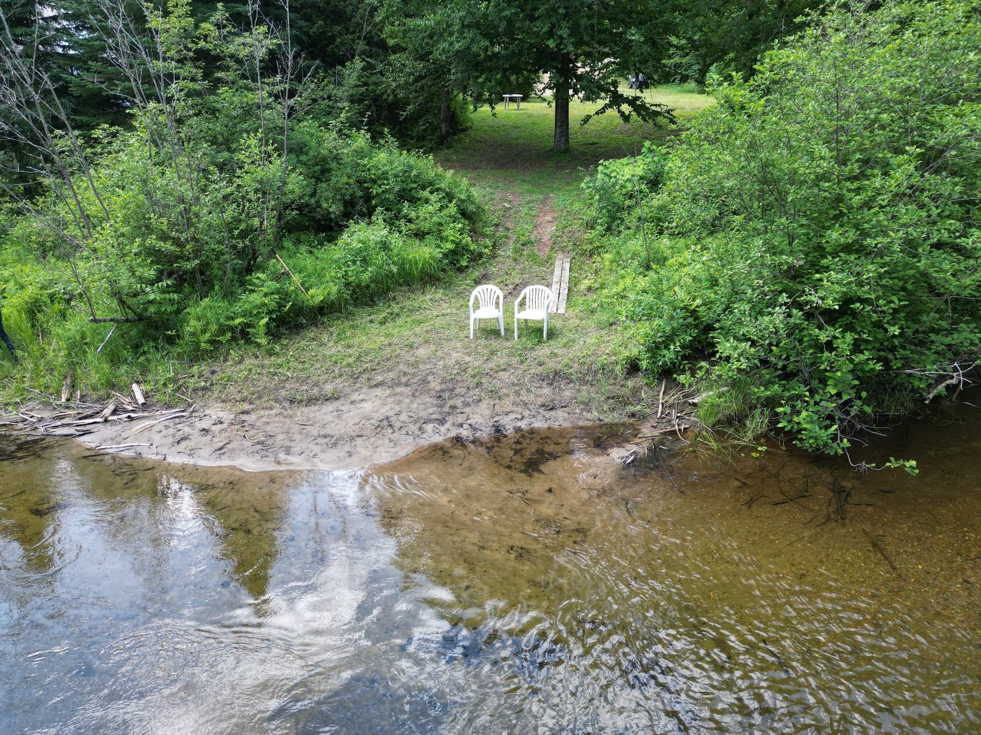Water access - Ch. Roy, Amherst, QC