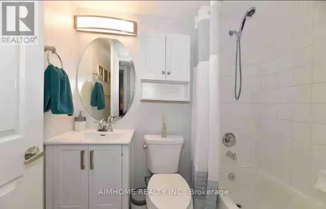 1 - 100 Redpath Avenue, Toronto, ON - Indoor Photo Showing Bathroom