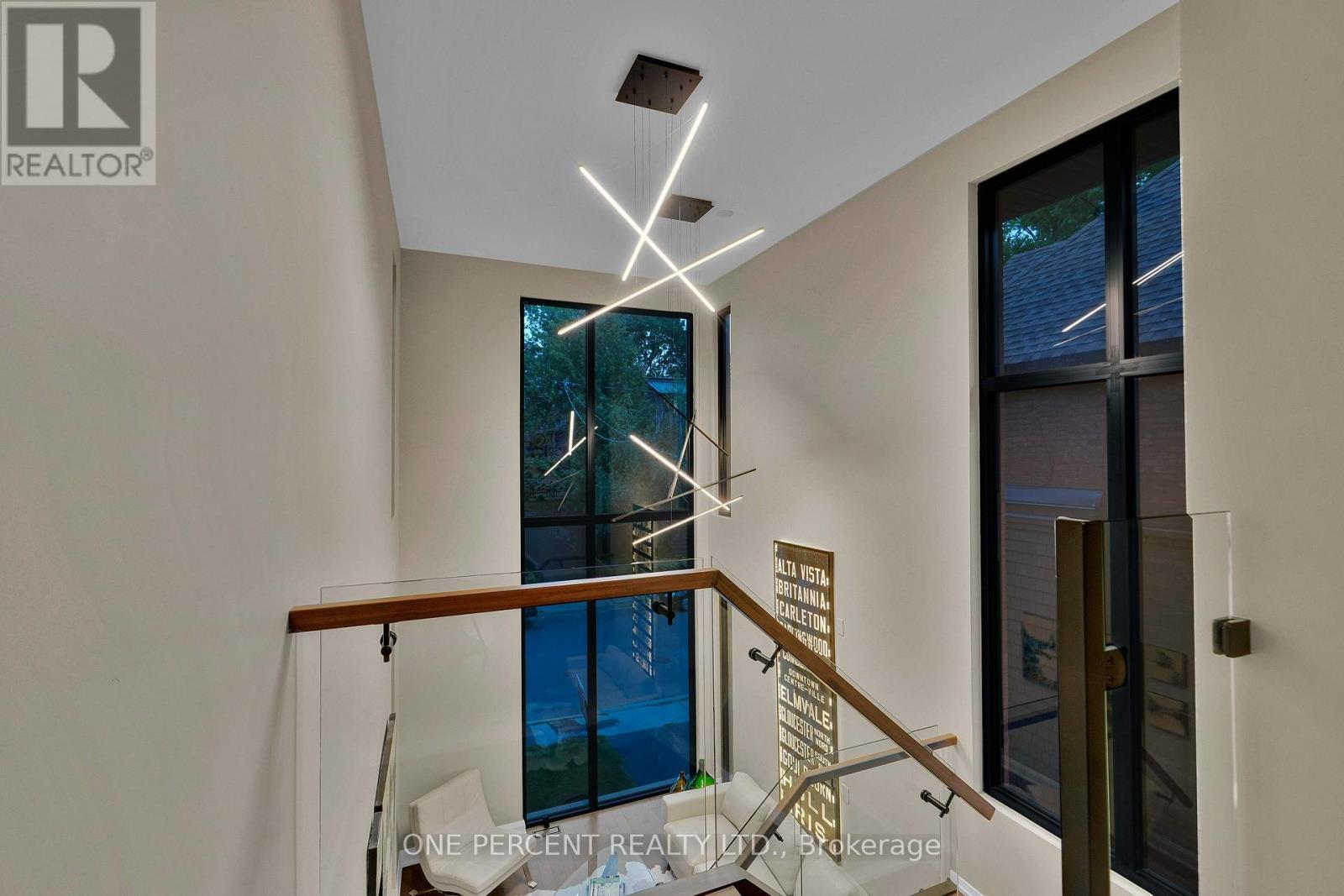 41 Second Avenue, Ottawa, ON - Indoor Photo Showing Other Room