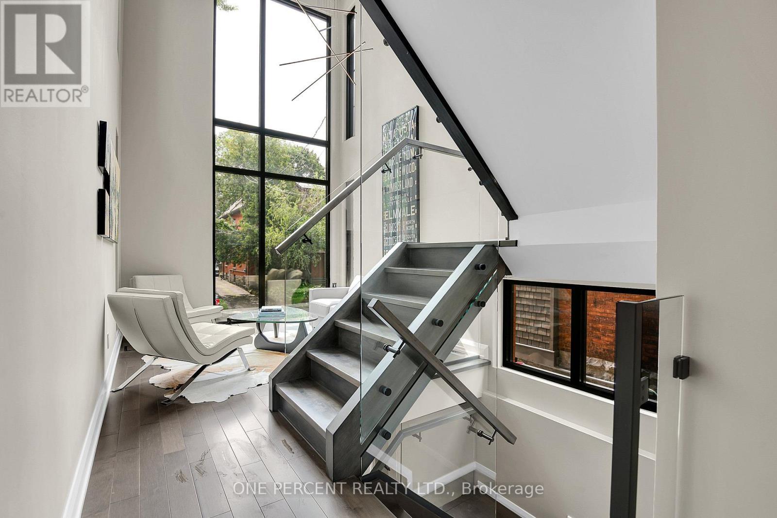 41 Second Avenue, Ottawa, ON - Indoor Photo Showing Other Room