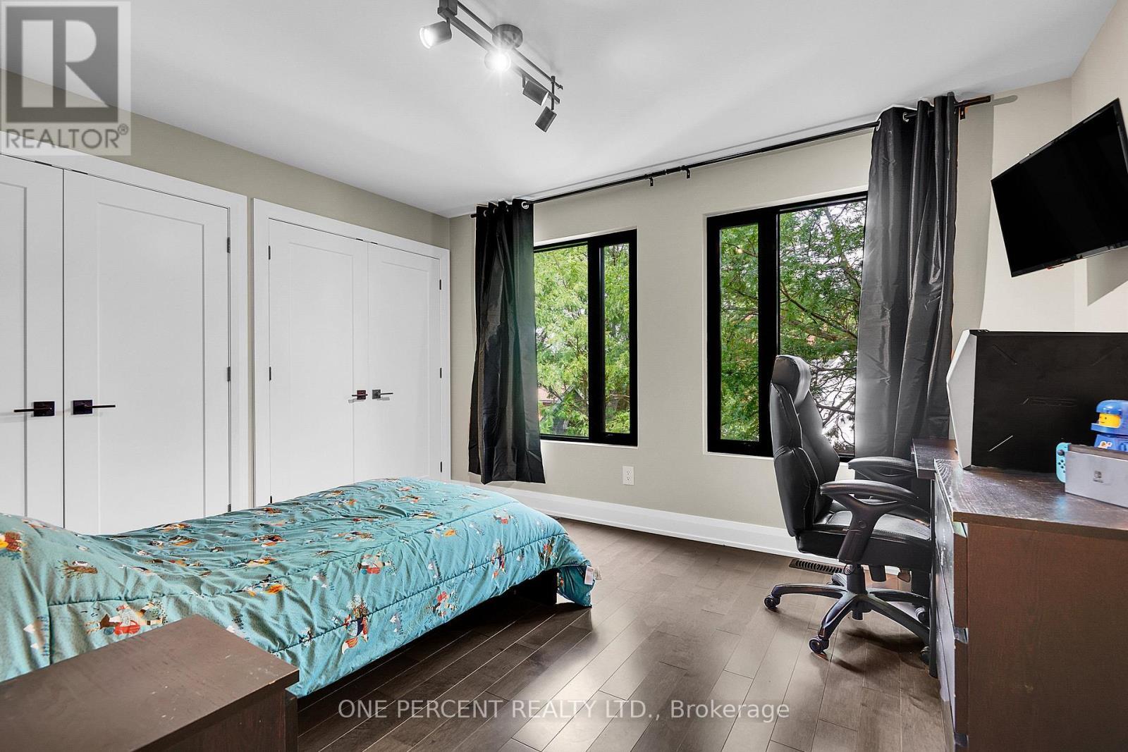 41 Second Avenue, Ottawa, ON - Indoor Photo Showing Bedroom