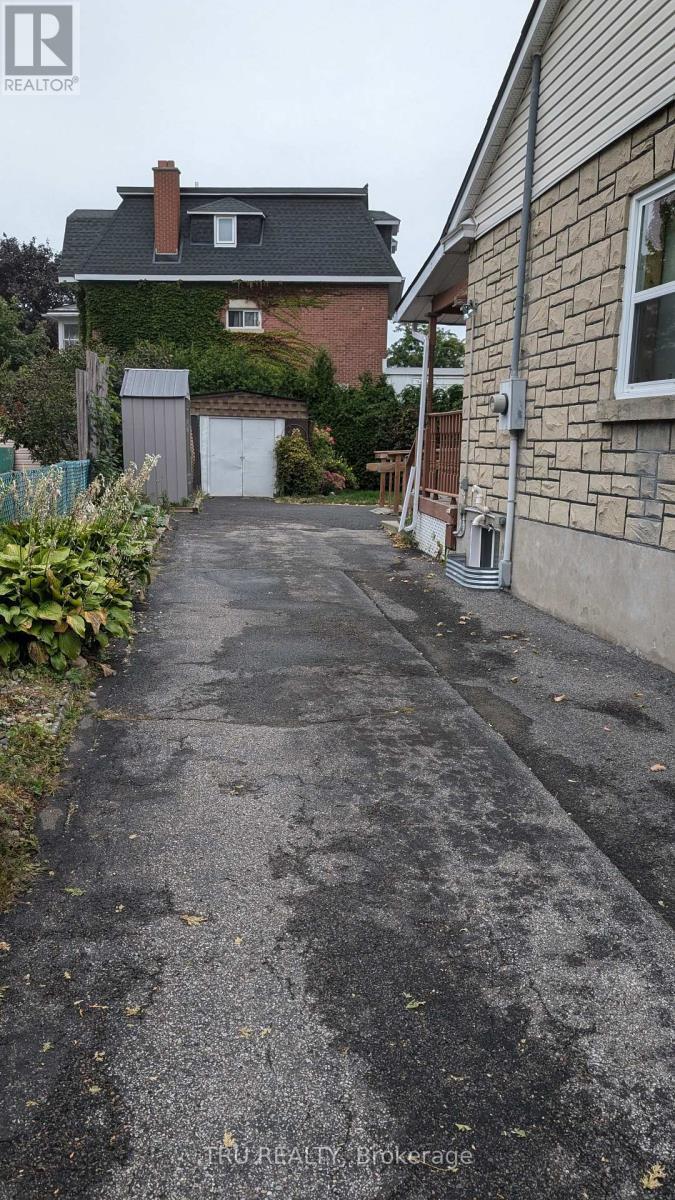 105 Mailes Avenue, Ottawa, ON - Outdoor