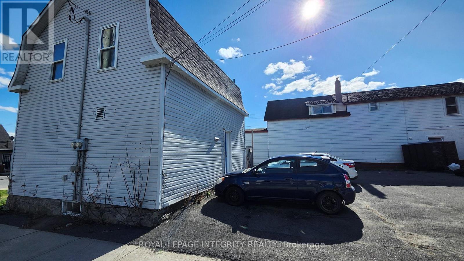 616 Montreal Road, Cornwall, ON - Outdoor