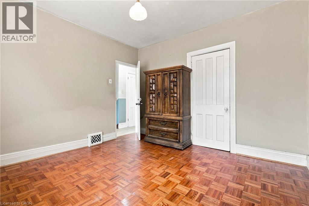 128 Hess Street N, Hamilton, ON - Indoor Photo Showing Other Room