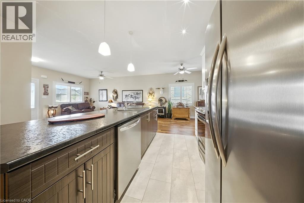257 Donly Drive S, Simcoe, ON - Indoor Photo Showing Kitchen With Upgraded Kitchen