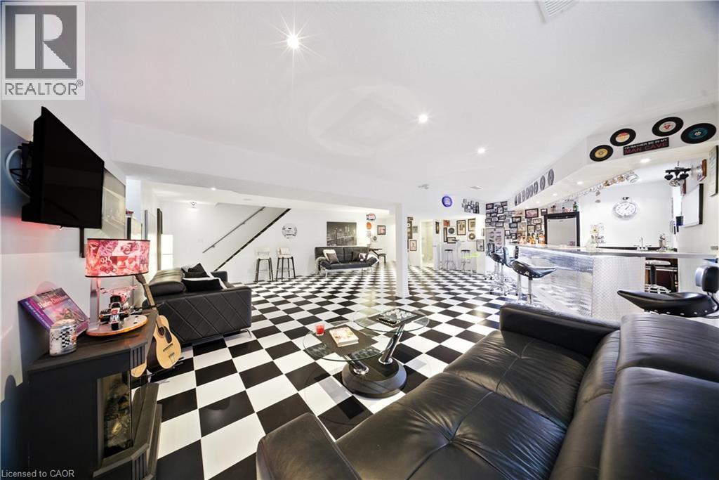 257 Donly Drive S, Simcoe, ON - Indoor Photo Showing Other Room