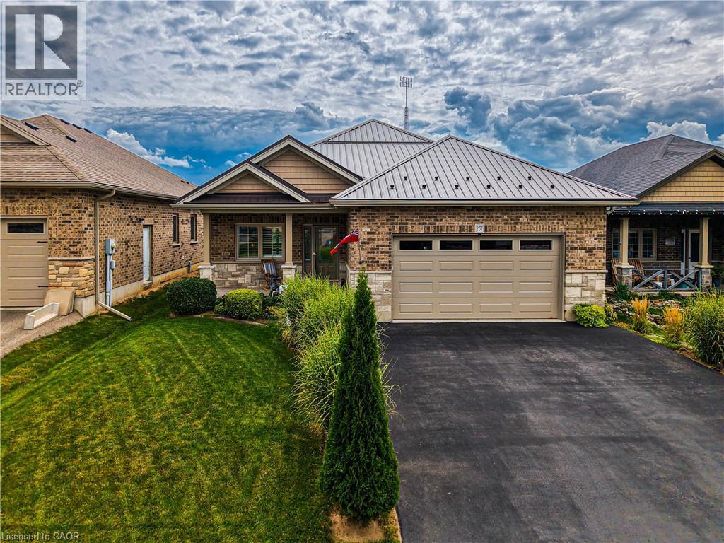 257 Donly Drive S, Simcoe, ON - Outdoor With Facade