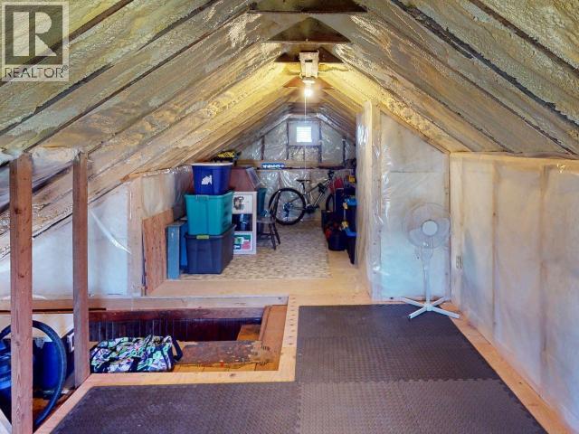 4653 Joyce Ave, Powell River, BC - Indoor