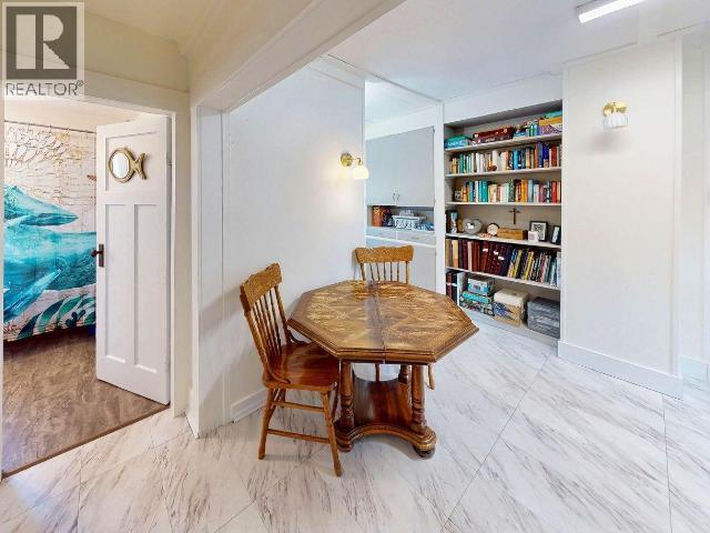 4653 Joyce Ave, Powell River, BC - Indoor Photo Showing Dining Room