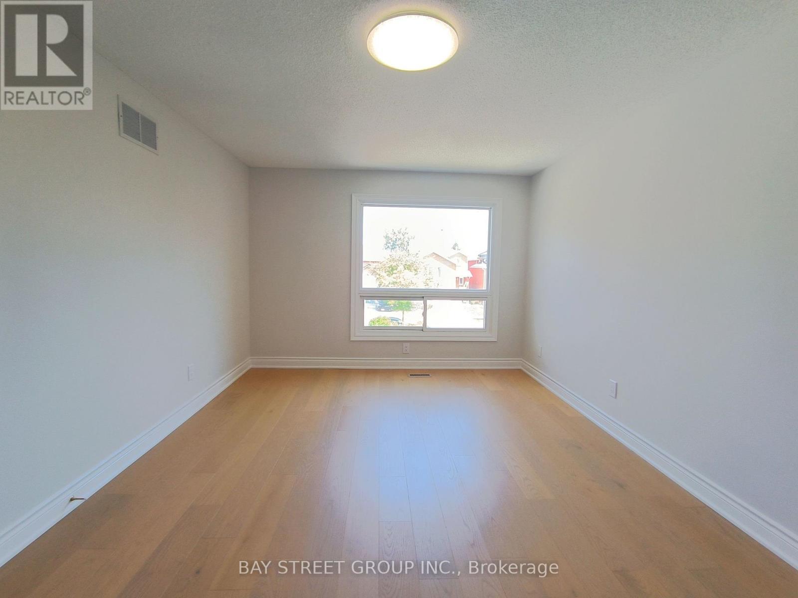 3282 Dragon Drive, Mississauga, ON - Indoor Photo Showing Other Room