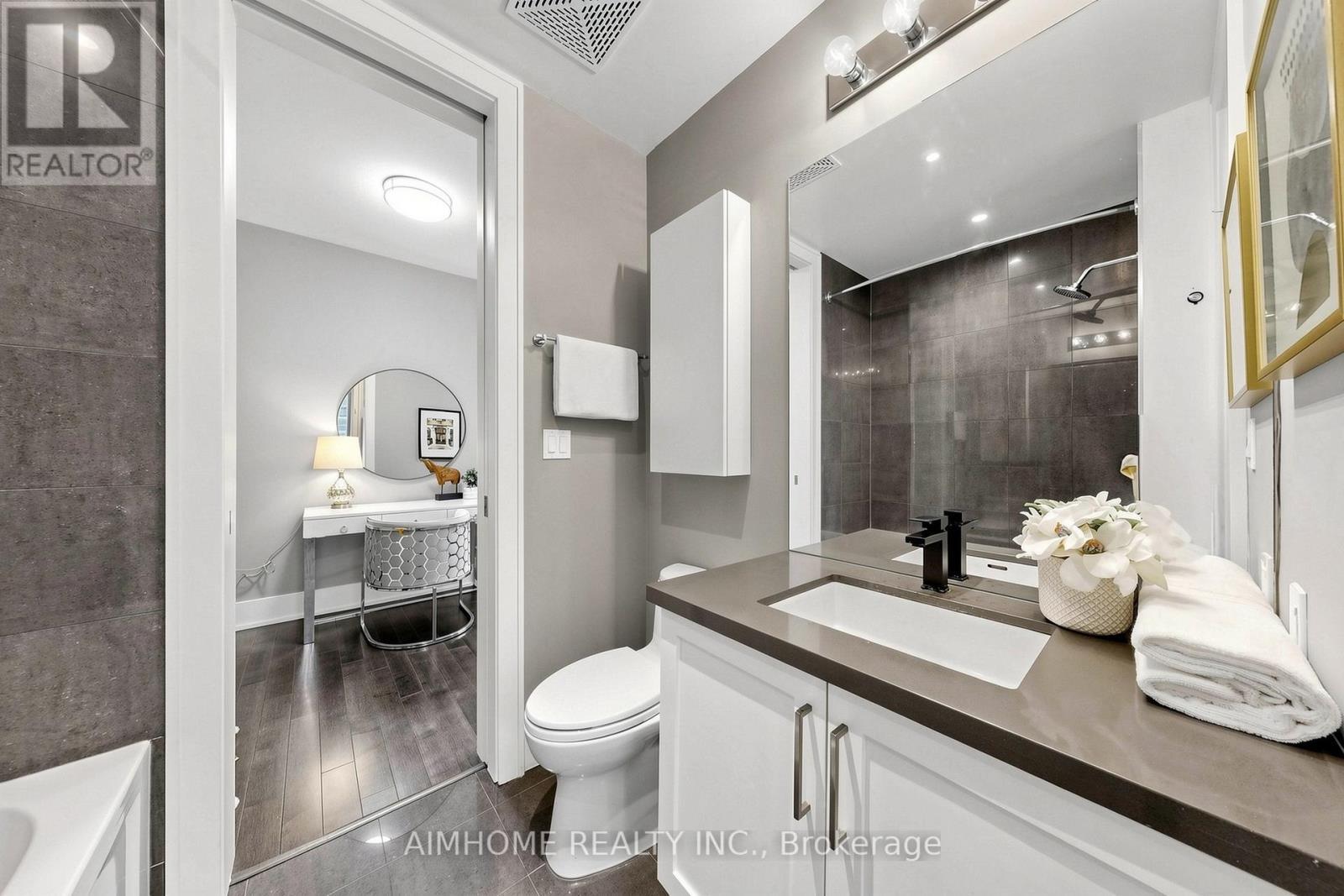 328 - 39 Queens Quay, Toronto, ON - Indoor Photo Showing Bathroom