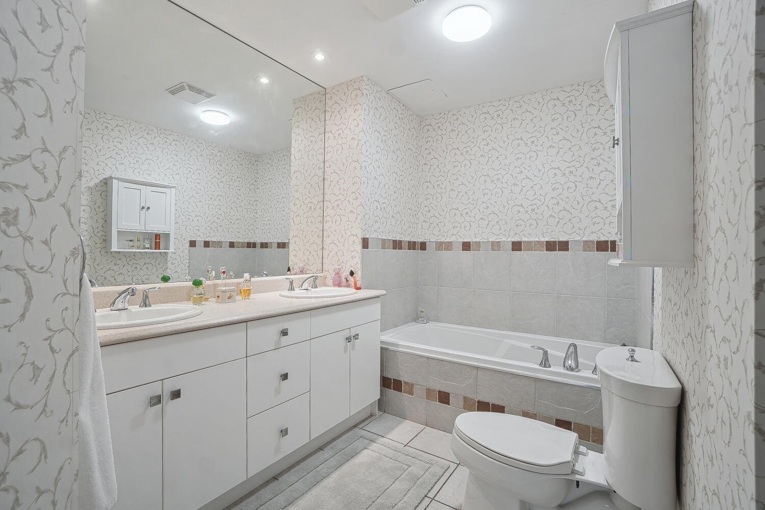 Master Bathroom - 211-2 Place Des Jardins-Des-Vosges, Montréal (Verdun/Île-Des-Soeurs), QC - Indoor Photo Showing Bathroom
