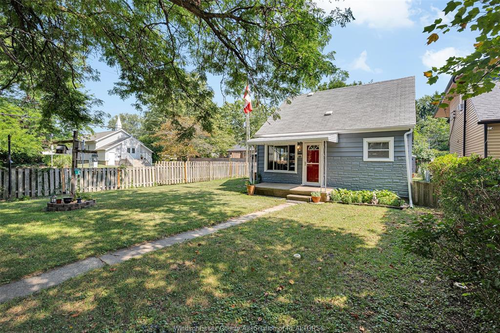 699 Capitol, Windsor, ON